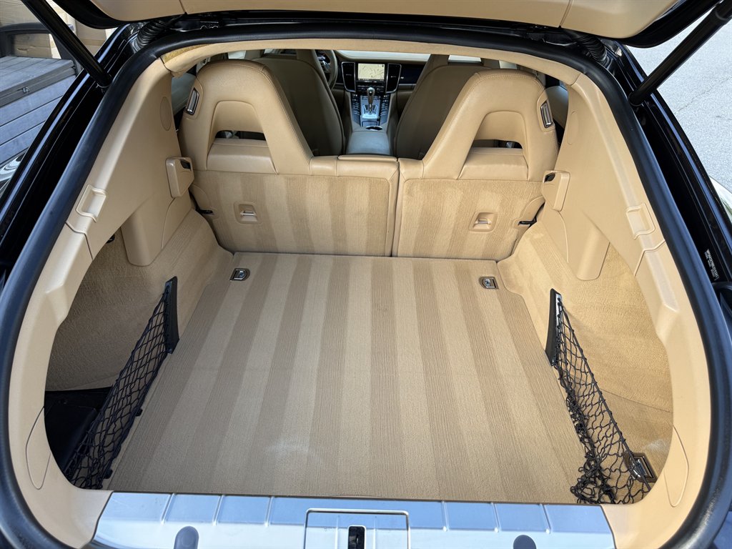 2011 Porsche Panamera - $15,800