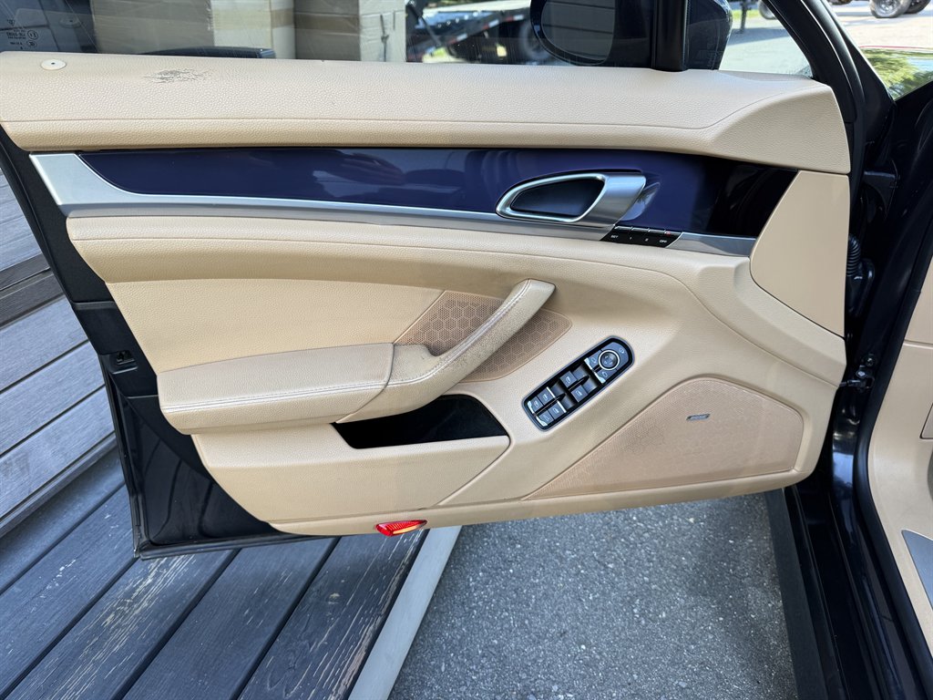 2011 Porsche Panamera - $15,800
