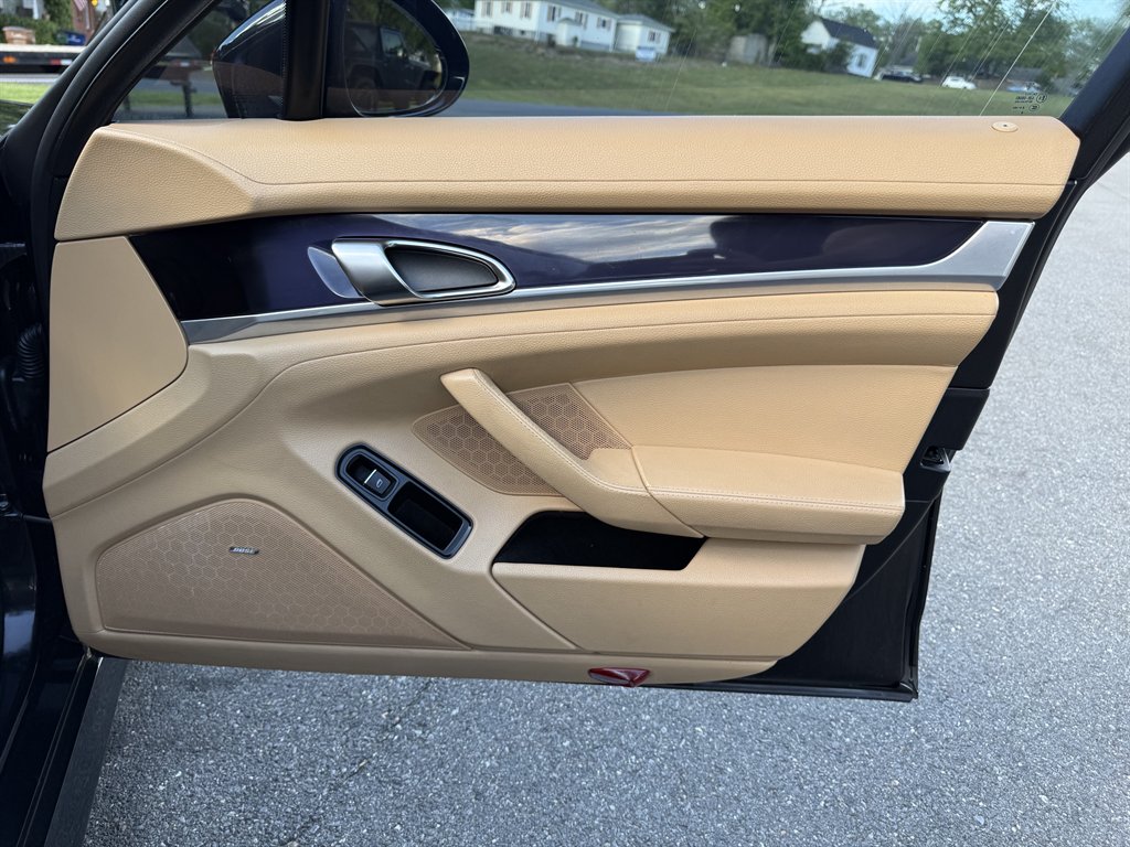 2011 Porsche Panamera - $15,800