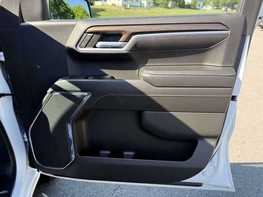 2022 Chevrolet Silverado - $32,800