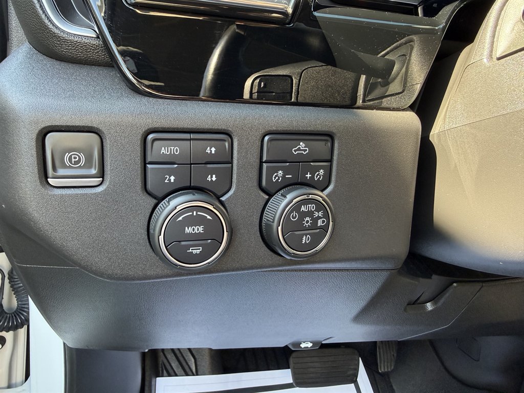 2022 Chevrolet Silverado - $32,800