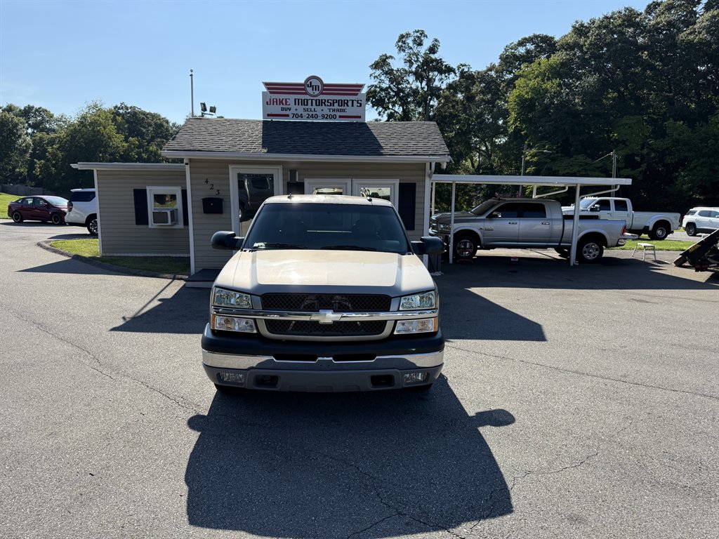 2003 Chevrolet Silverado - $15,800