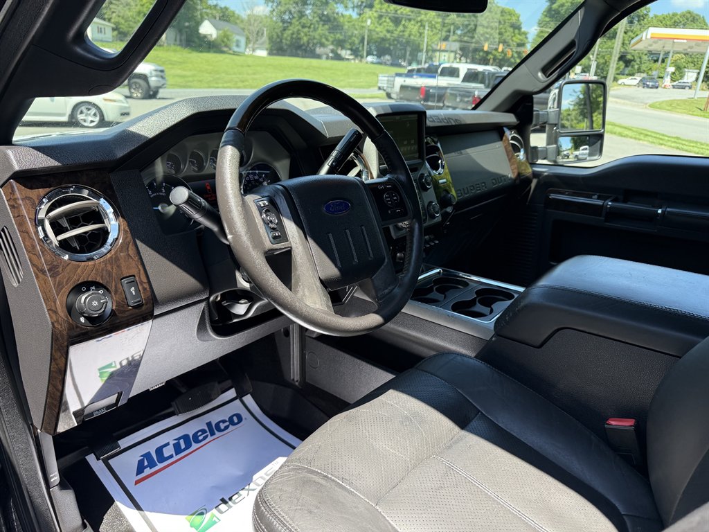 2015 Ford F350 - $35,800