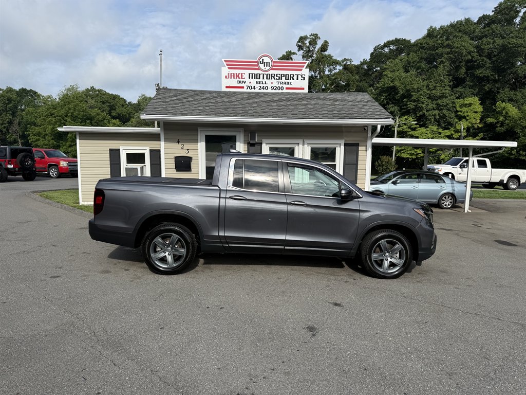 2023 Honda Ridgeline - $32,500
