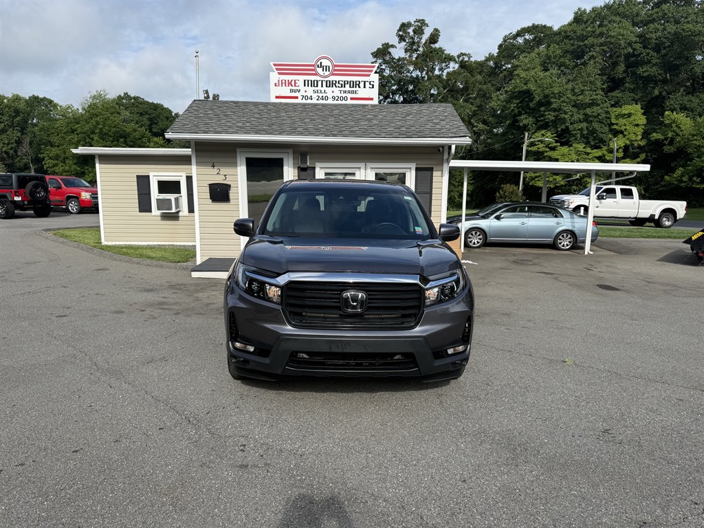 2023 Honda Ridgeline - $32,500