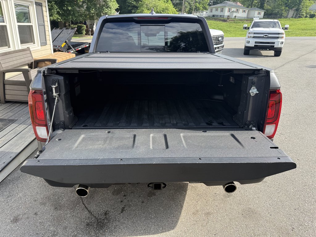 2023 Honda Ridgeline - $32,500