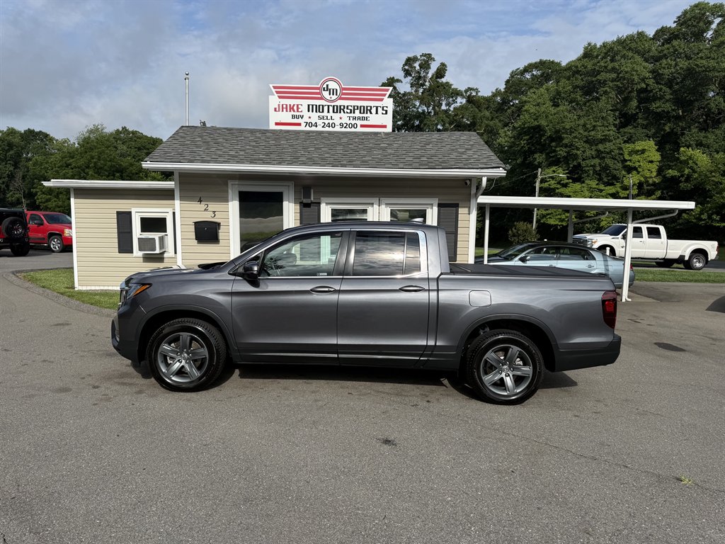 2023 Honda Ridgeline - $32,500