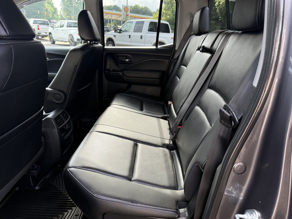 2023 Honda Ridgeline - $32,500