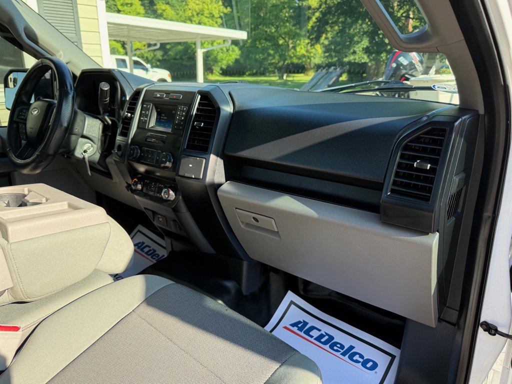 2015 Ford F150 - $14,800