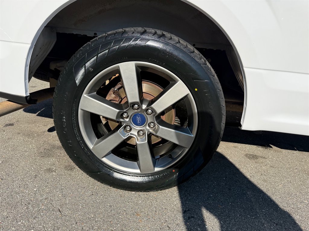 2015 Ford F150 - $14,800