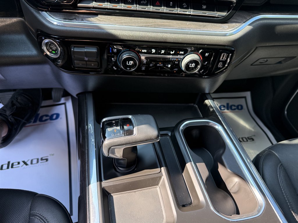 2023 Chevrolet Silverado - $42,800