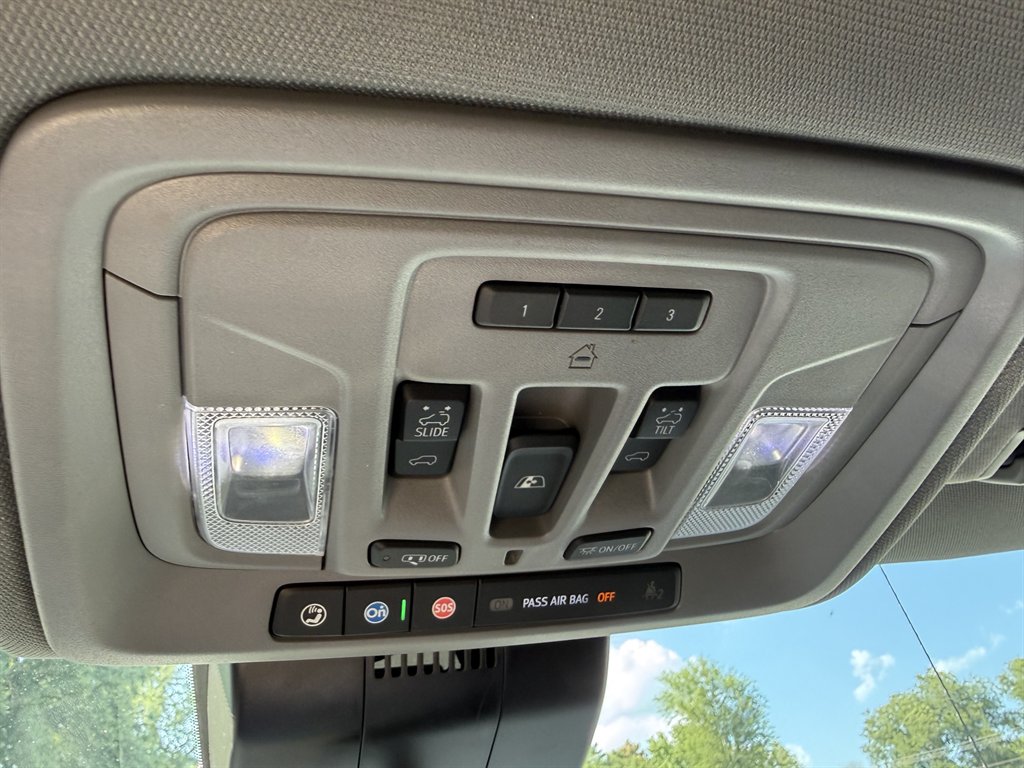2023 Chevrolet Silverado - $42,800
