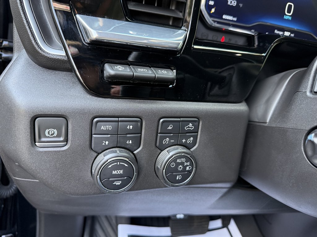 2023 Chevrolet Silverado - $42,800