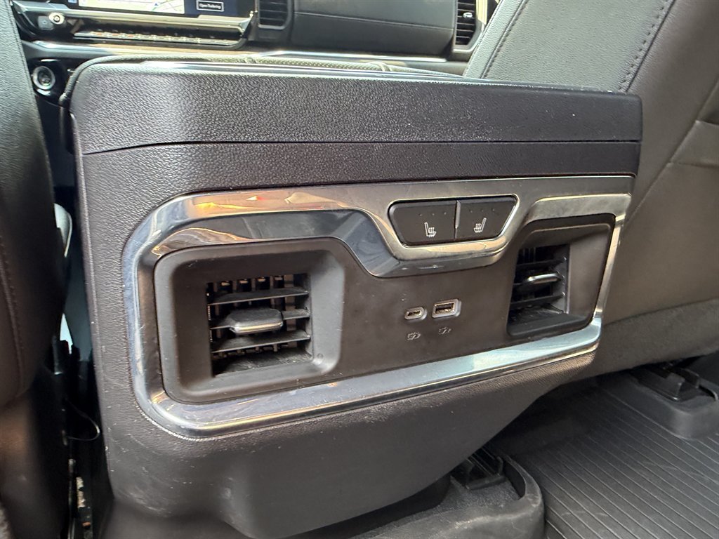 2023 Chevrolet Silverado - $42,800