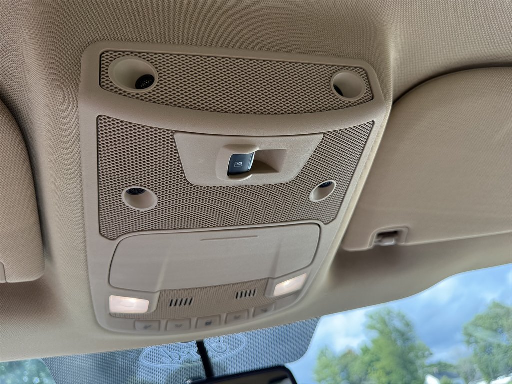 2015 Ford F150 - $25,800