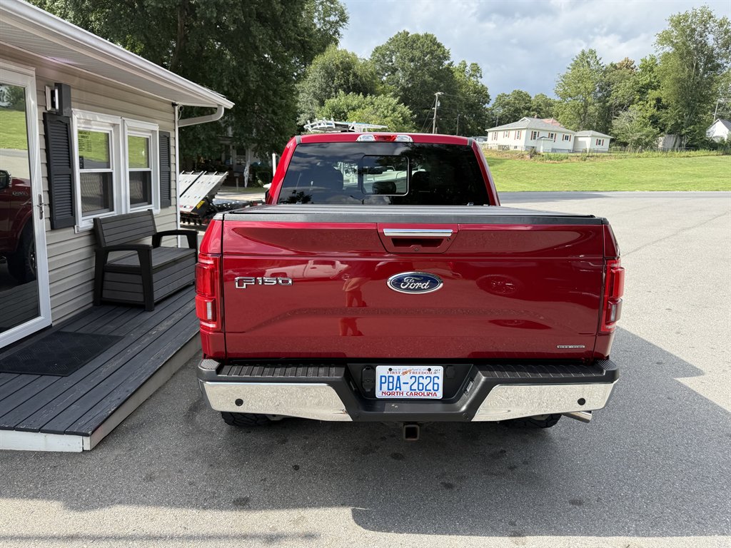2015 Ford F150 - $25,800