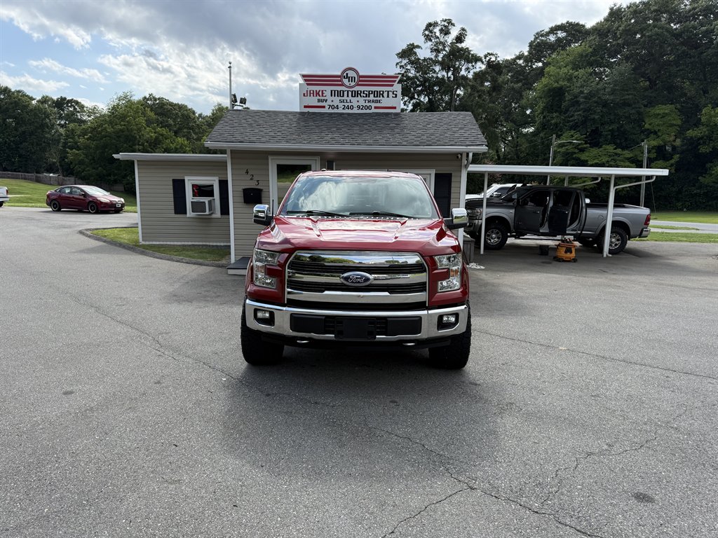 2015 Ford F150 - $25,800
