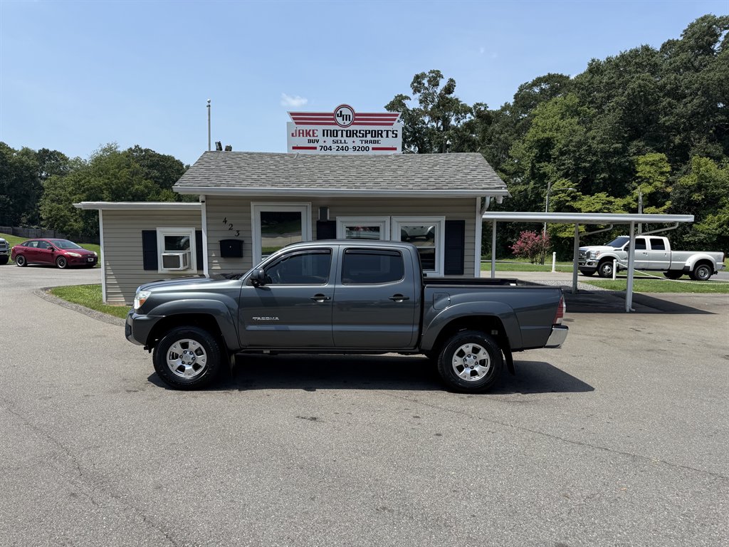 2013 Toyota Tacoma - $17,500