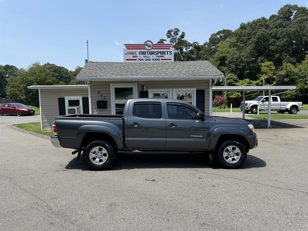 2013 Toyota Tacoma - $17,500