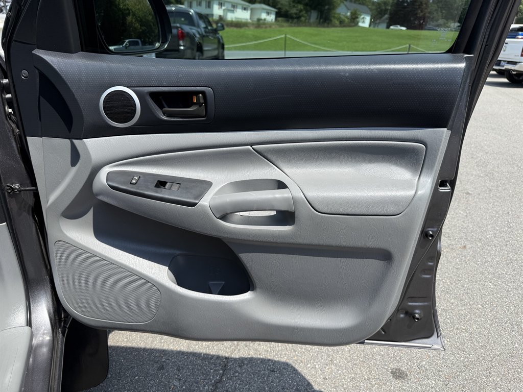 2013 Toyota Tacoma - $17,500
