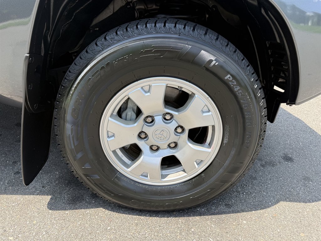 2013 Toyota Tacoma - $17,500