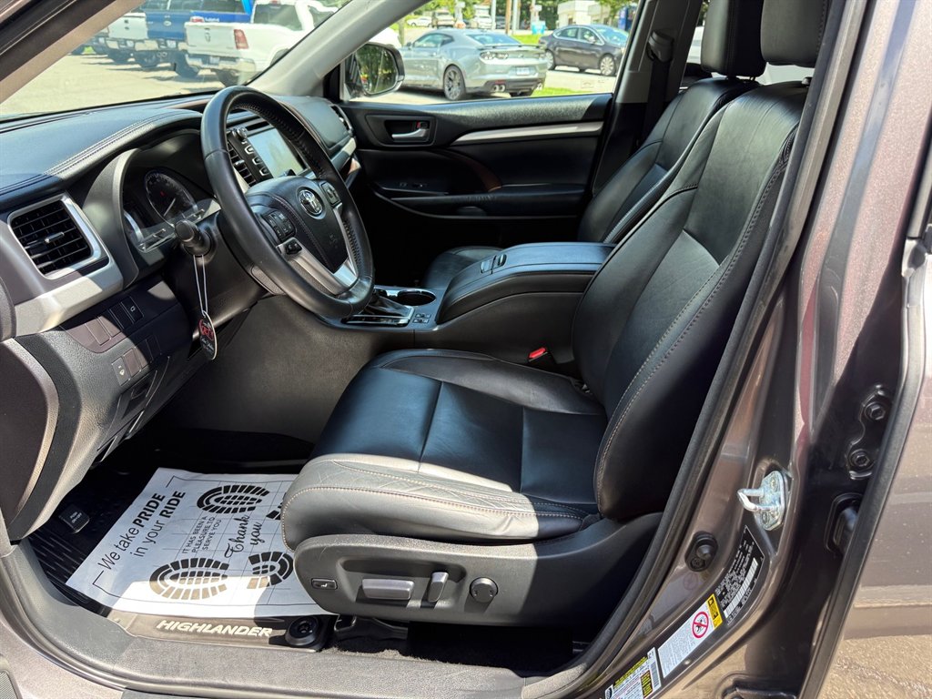 2014 Toyota Highlander - $16,800