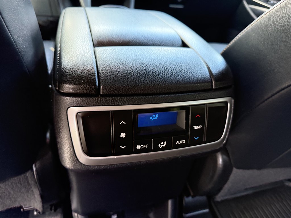 2014 Toyota Highlander - $16,800
