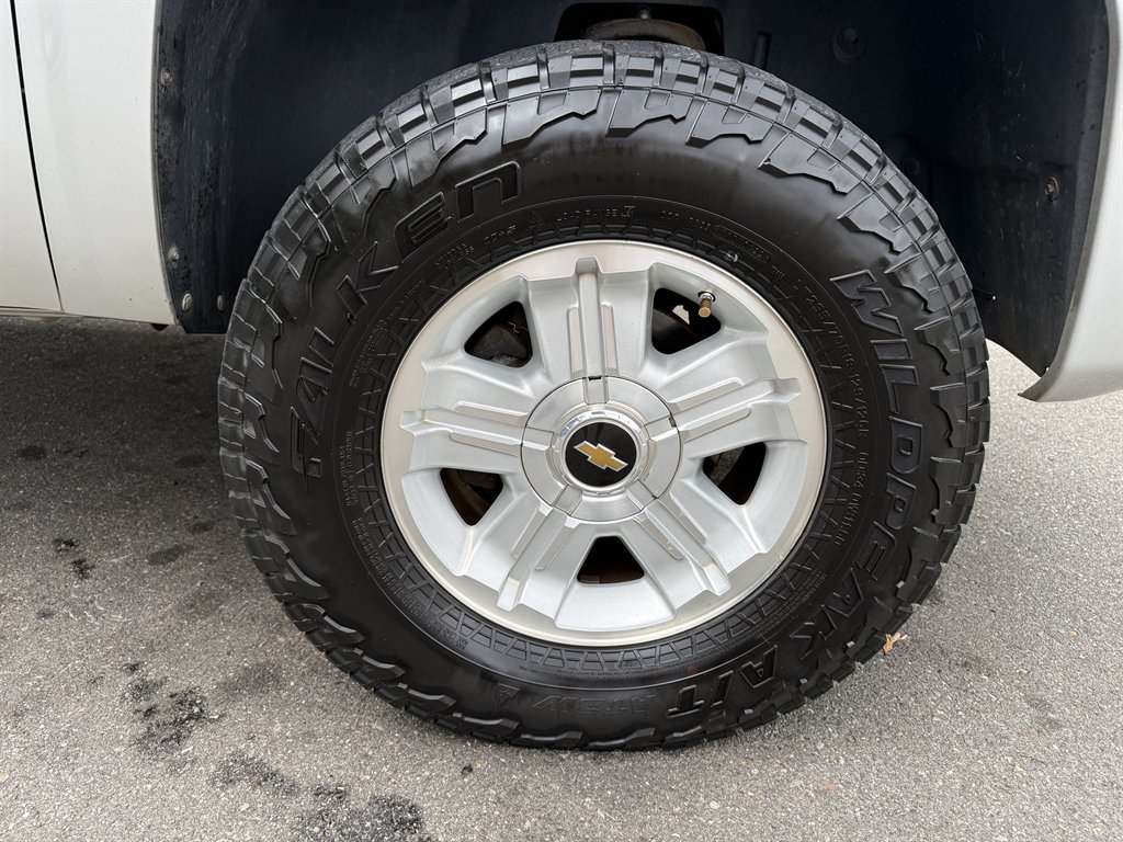 2011 Chevrolet Silverado - $13,800