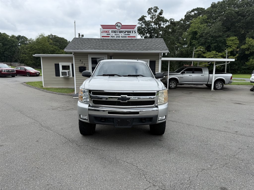 2011 Chevrolet Silverado - $13,800