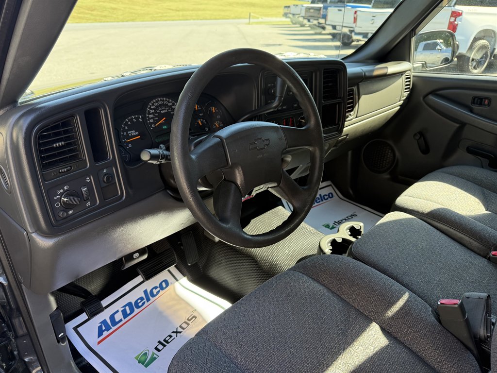 2005 Chevrolet Silverado - $12,800
