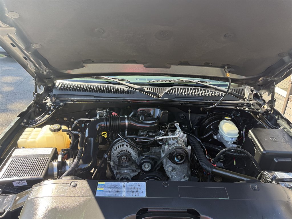 2005 Chevrolet Silverado - $12,800