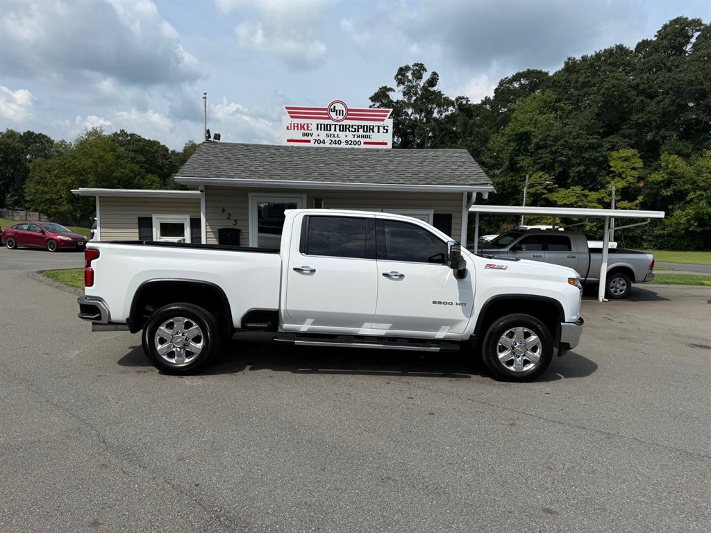 2022 Chevrolet Silverado Hd - $45,800