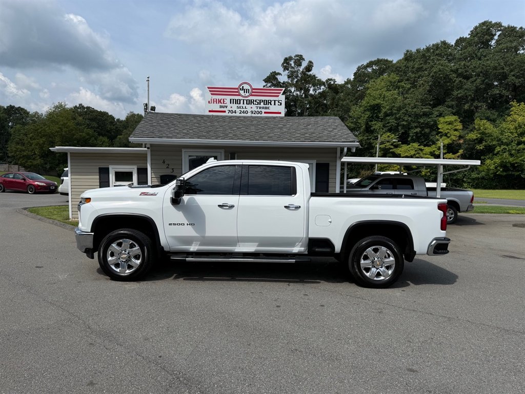 2022 Chevrolet Silverado Hd - $45,800
