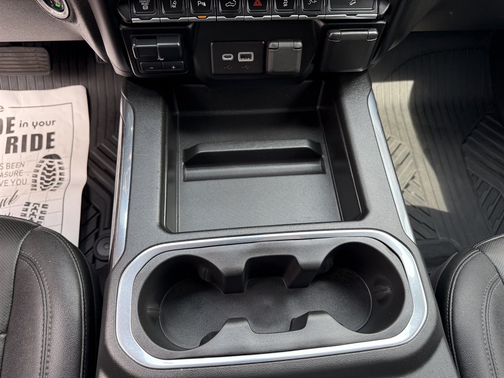 2022 Chevrolet Silverado Hd - $45,800