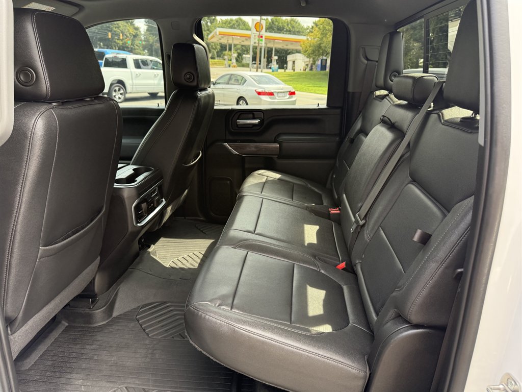 2022 Chevrolet Silverado Hd - $45,800