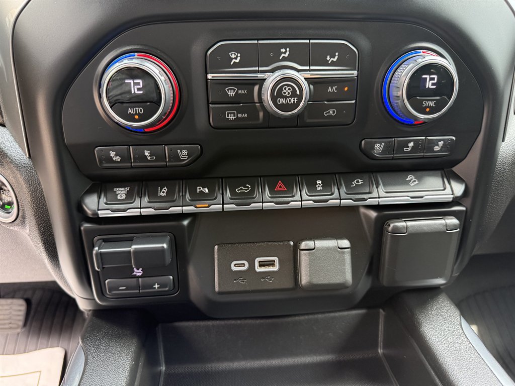 2022 Chevrolet Silverado Hd - $45,800