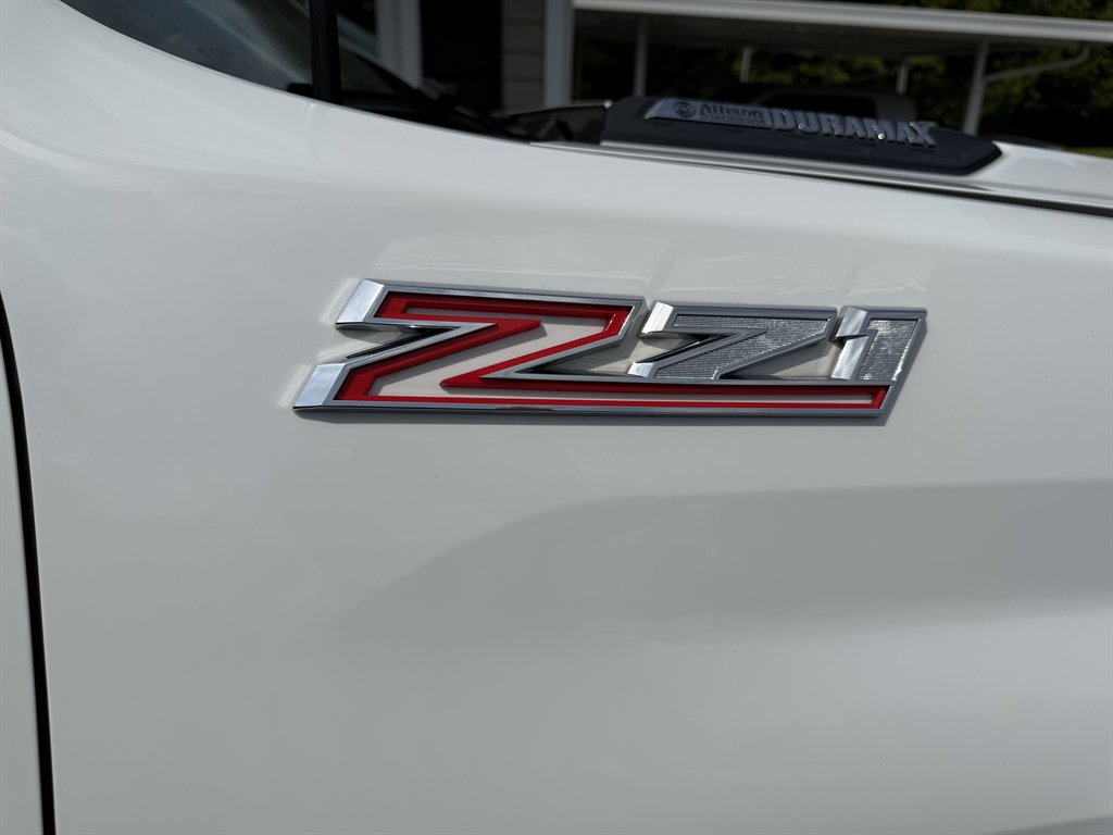 2022 Chevrolet Silverado Hd - $45,800