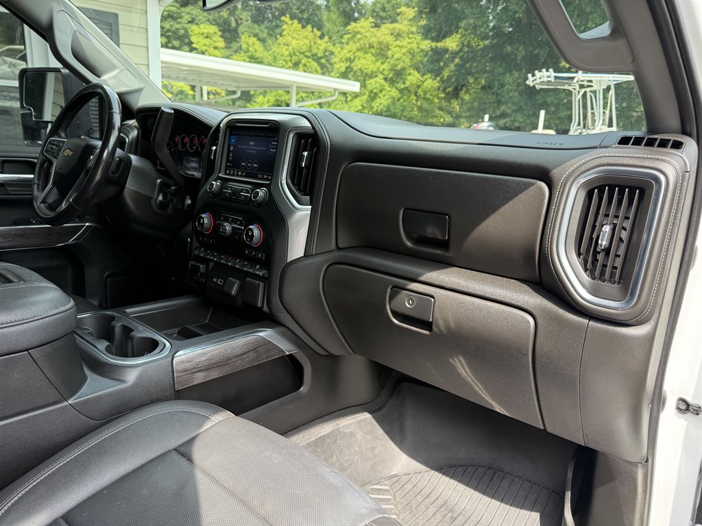 2022 Chevrolet Silverado Hd - $45,800