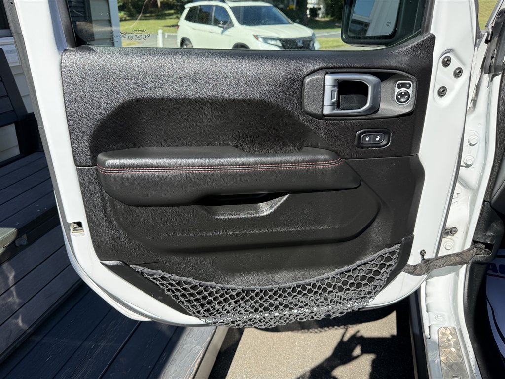 2020 Jeep Gladiator - $22,800