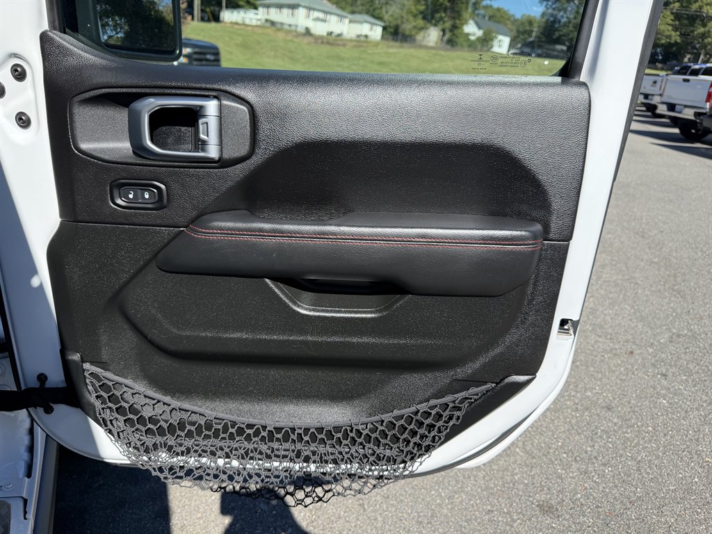 2020 Jeep Gladiator - $22,800