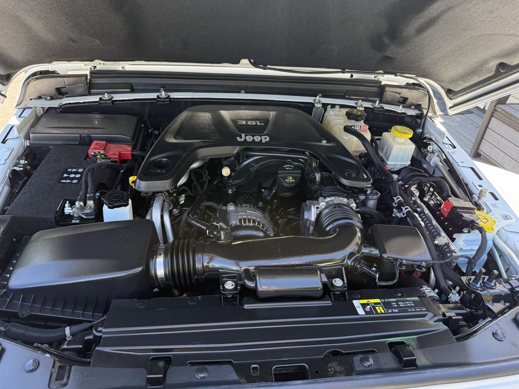 2020 Jeep Gladiator - $22,800