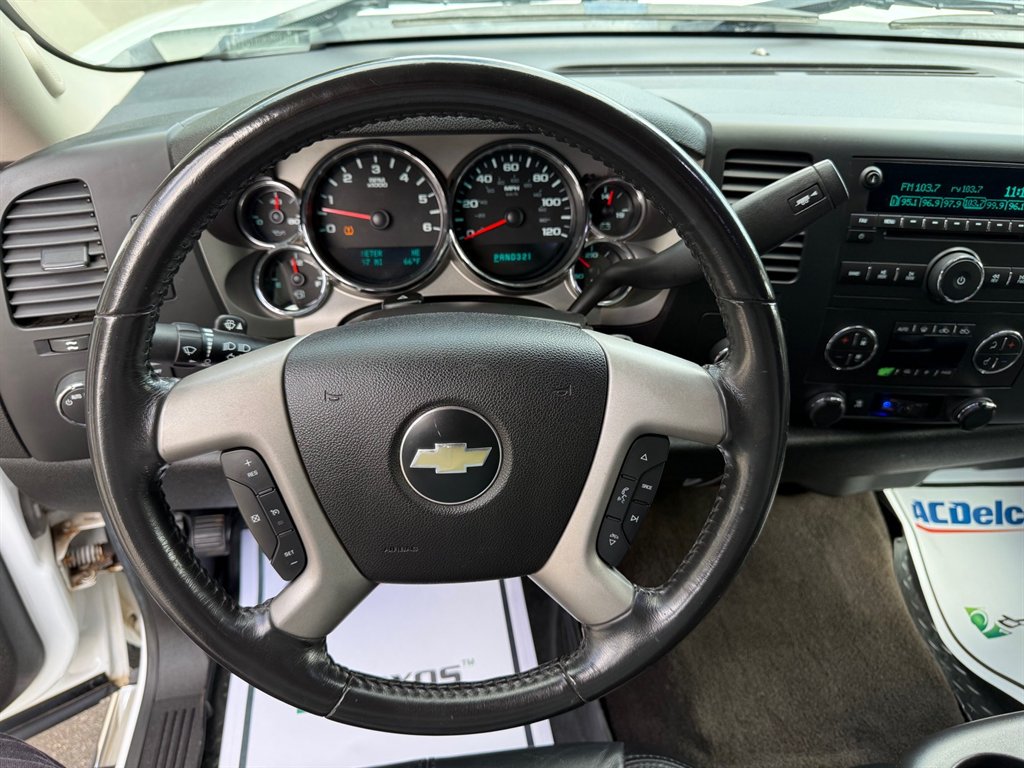 2009 Chevrolet Silverado - $13,800