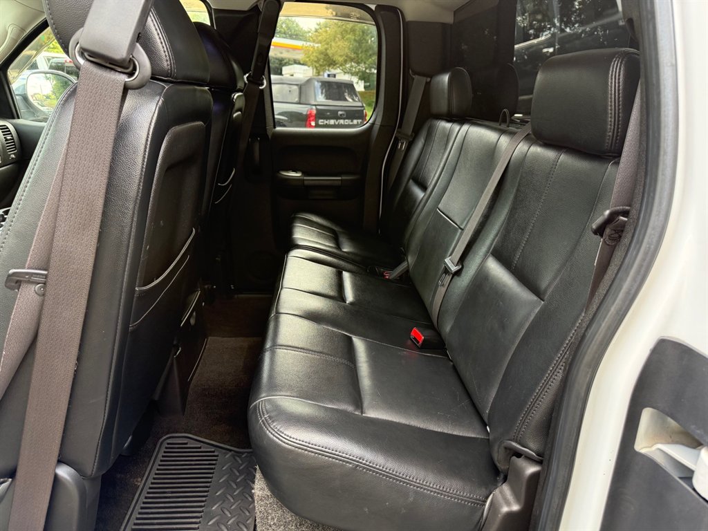 2009 Chevrolet Silverado - $13,800