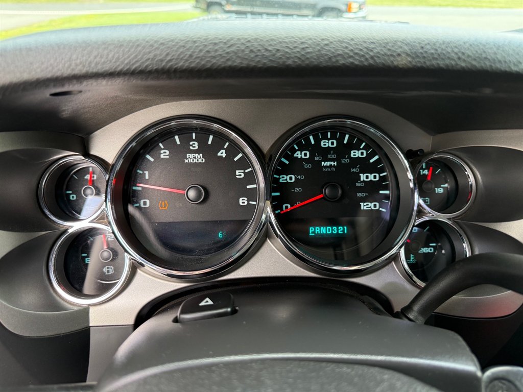 2009 Chevrolet Silverado - $13,800