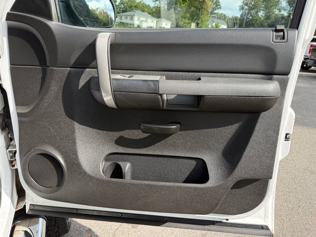 2009 Chevrolet Silverado - $13,800