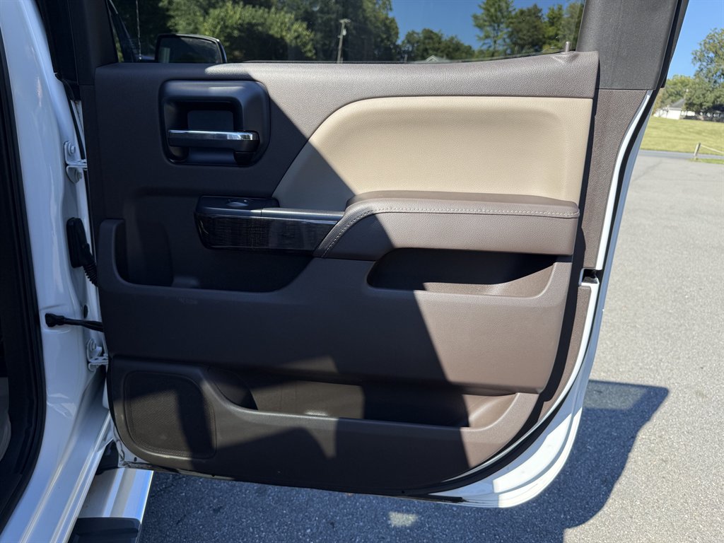 2015 GMC Sierra - $34,800