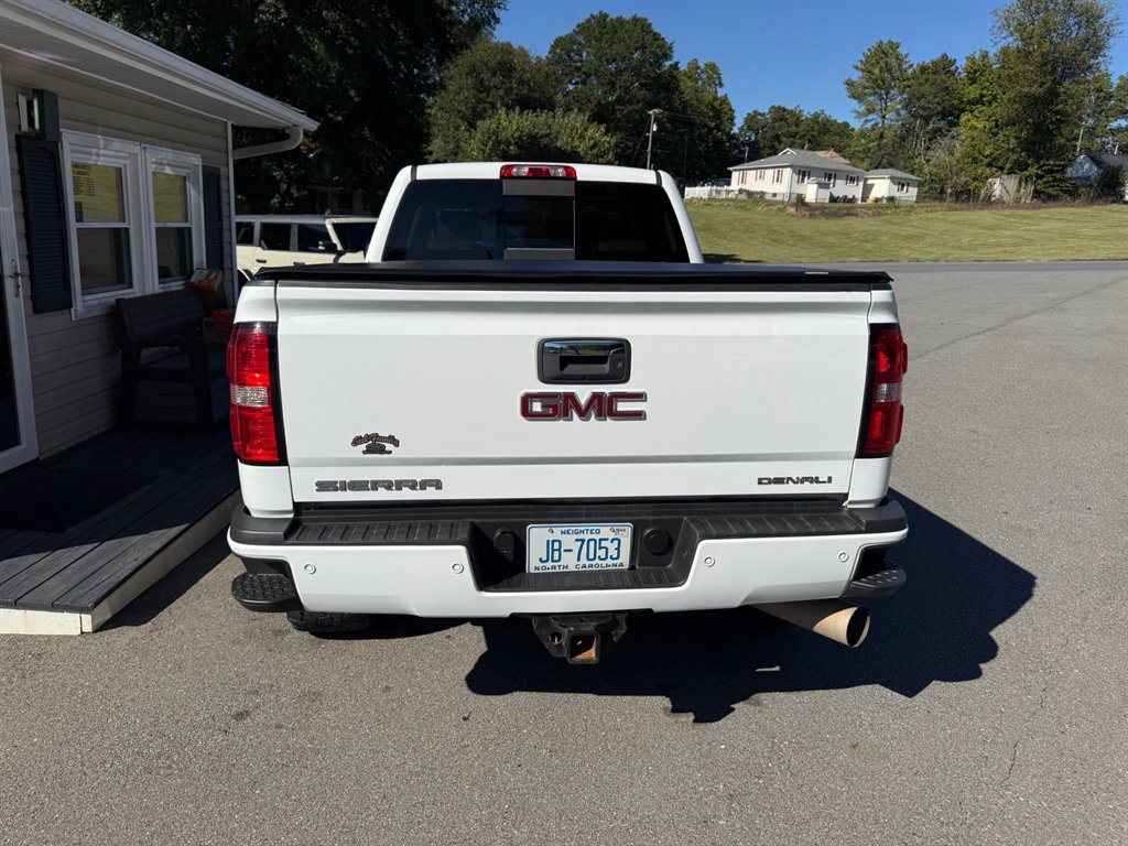 2015 GMC Sierra - $34,800