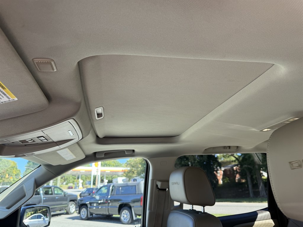 2015 GMC Sierra - $34,800