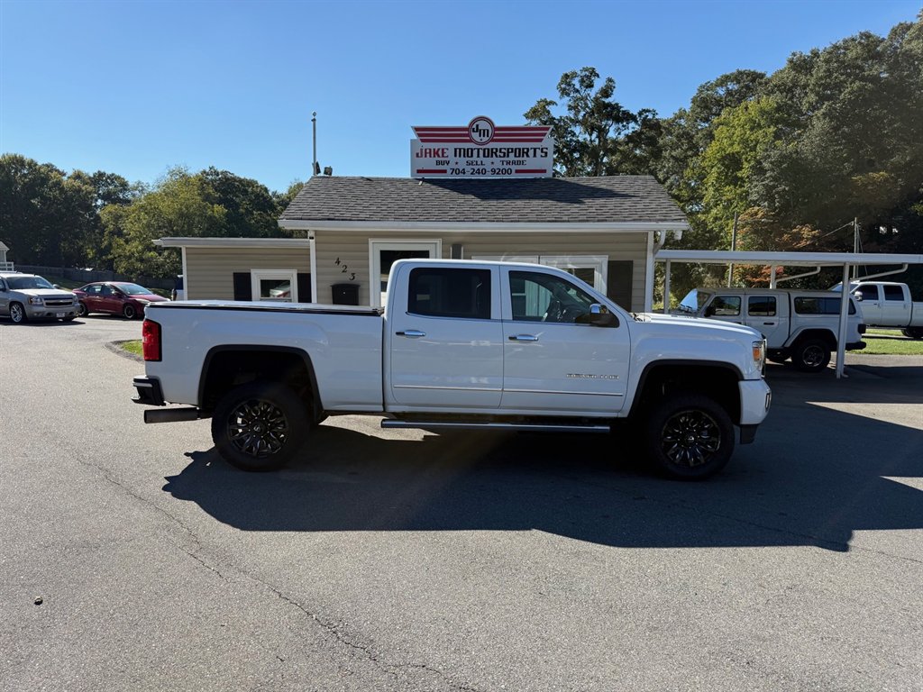 2015 GMC Sierra - $34,800