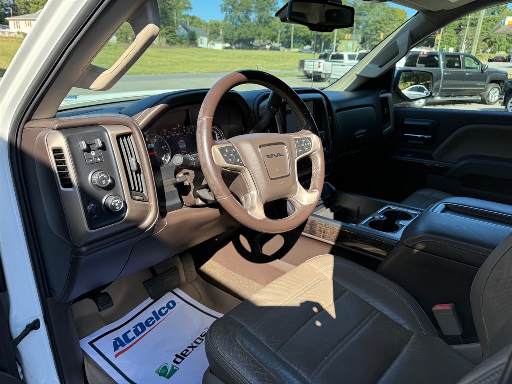 2015 GMC Sierra - $34,800